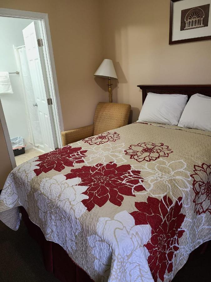 Clarysville Motel Frostburg Екстериор снимка