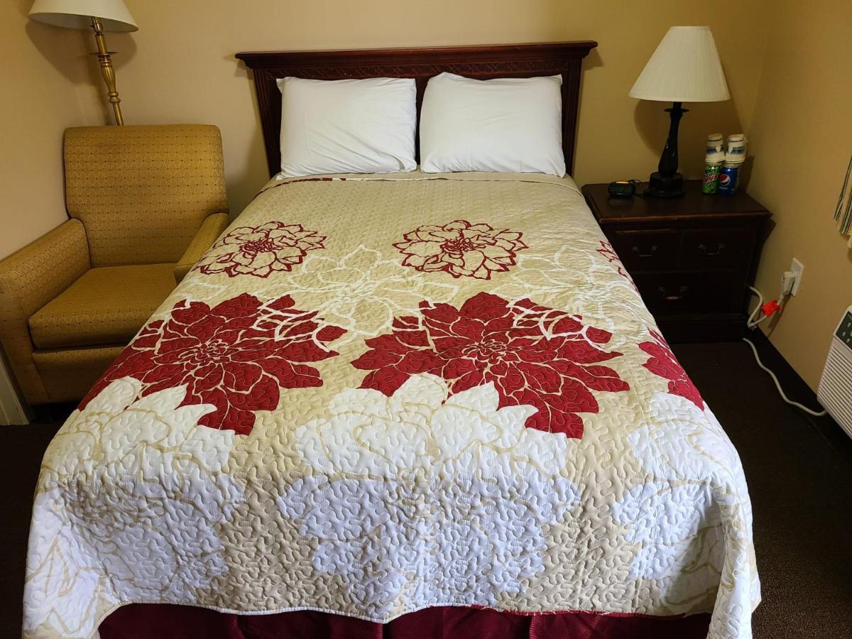 Clarysville Motel Frostburg Екстериор снимка