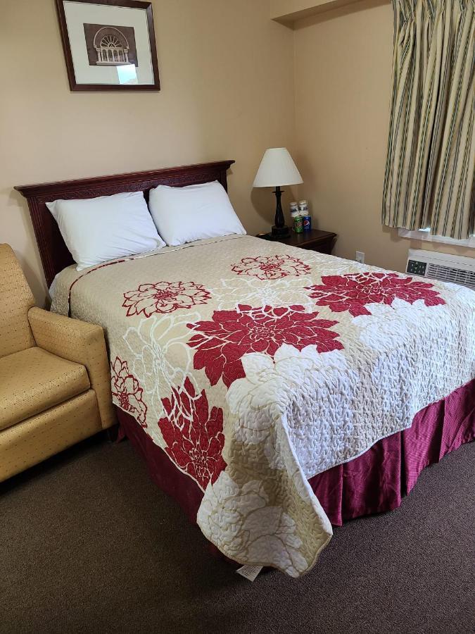 Clarysville Motel Frostburg Екстериор снимка