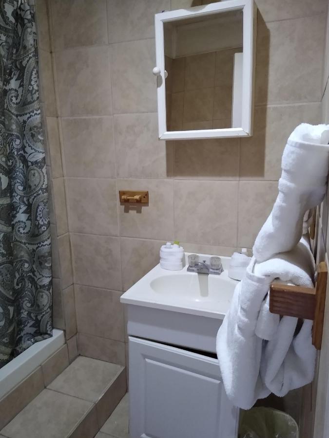 Clarysville Motel Frostburg Екстериор снимка