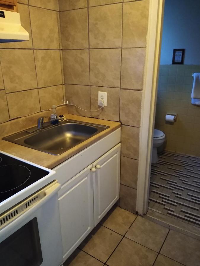 Clarysville Motel Frostburg Екстериор снимка