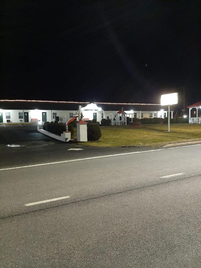 Clarysville Motel Frostburg Екстериор снимка